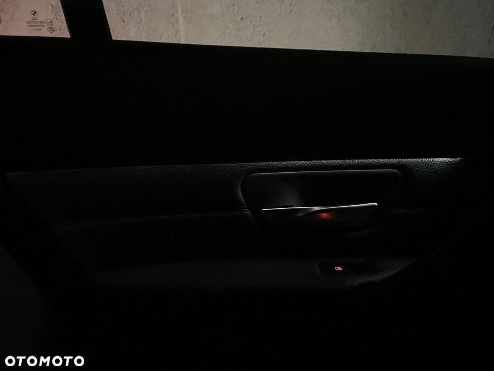 BMW Seria 3 - 38