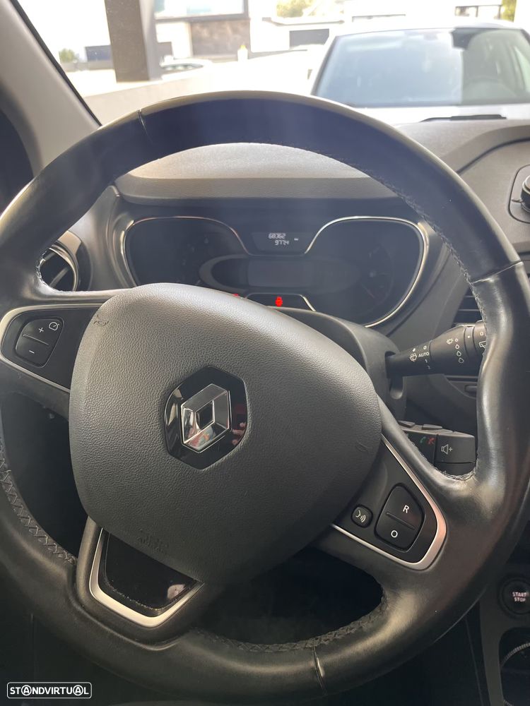 Renault Captur 1.5 dCi - 10