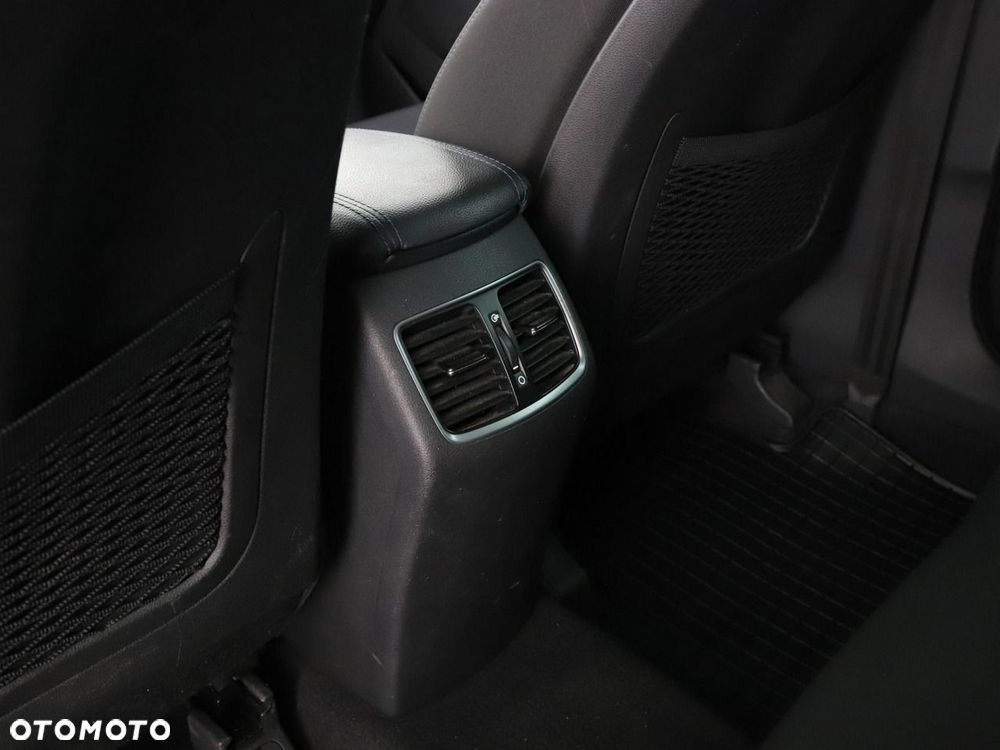 Hyundai Tucson 2.0 CRDI 4WD Style - 37