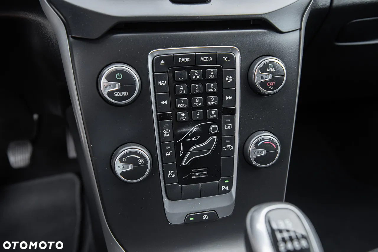 Volvo V40 - 23
