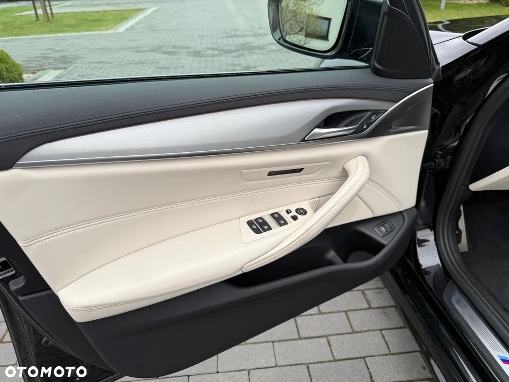 BMW Seria 5 540i xDrive M Sport sport - 12