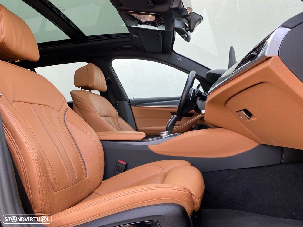 BMW 530 e Pack Desportivo M - 23
