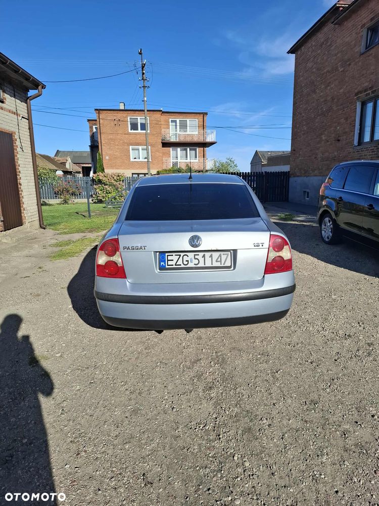 Volkswagen Passat 1.8T - 5