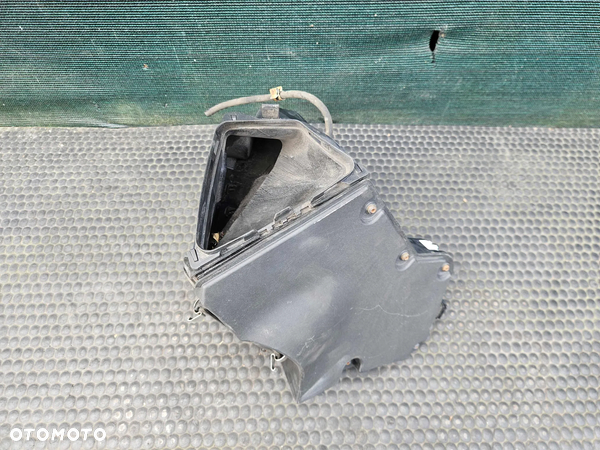 Obudowa Filtra 8K0133835B 8K0133837B 8K0133843D Powietrza Pokrywa Filtr Oslona 2.7 3.0 TDI Audi A4 B8 A5 Q5