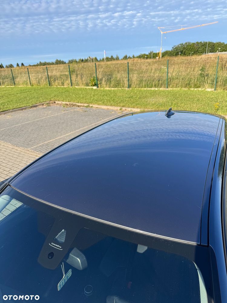 BMW Seria 3 328i Touring - 10