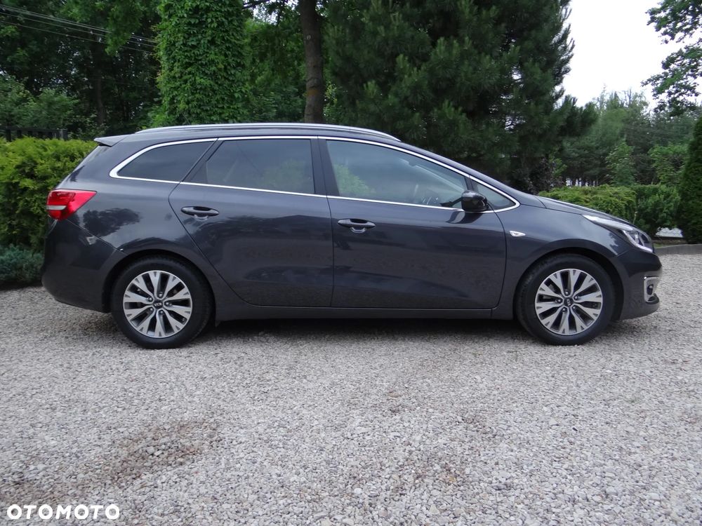 Kia Ceed 1.4 CVVT Dream Team Edition - 14
