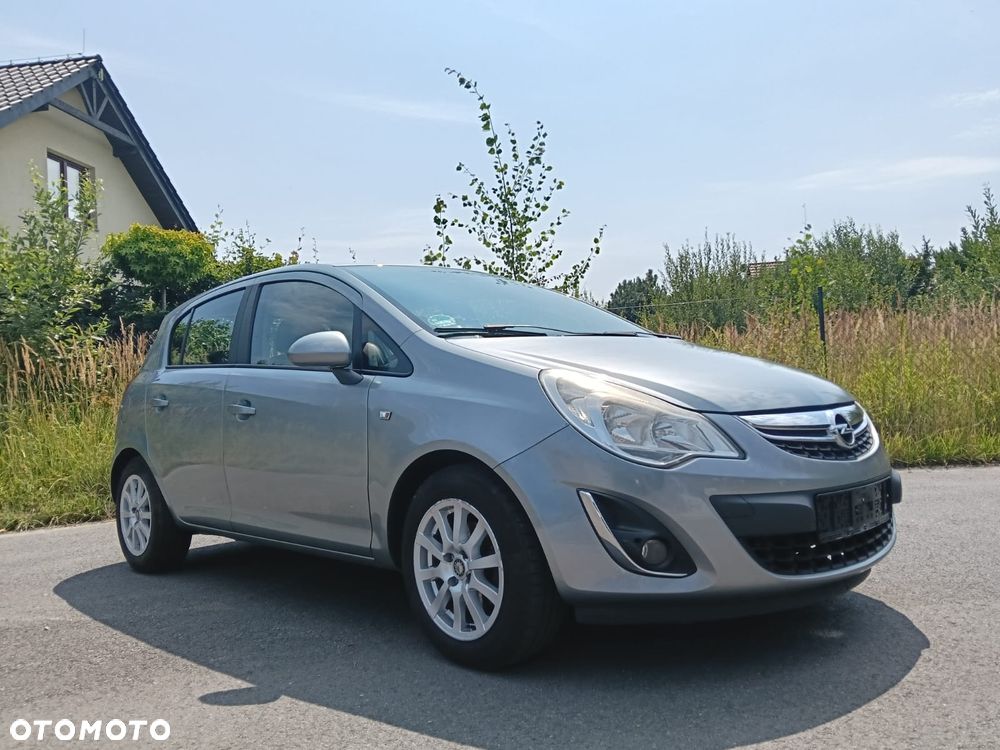Opel Corsa 1.2 16V Cosmo - 6