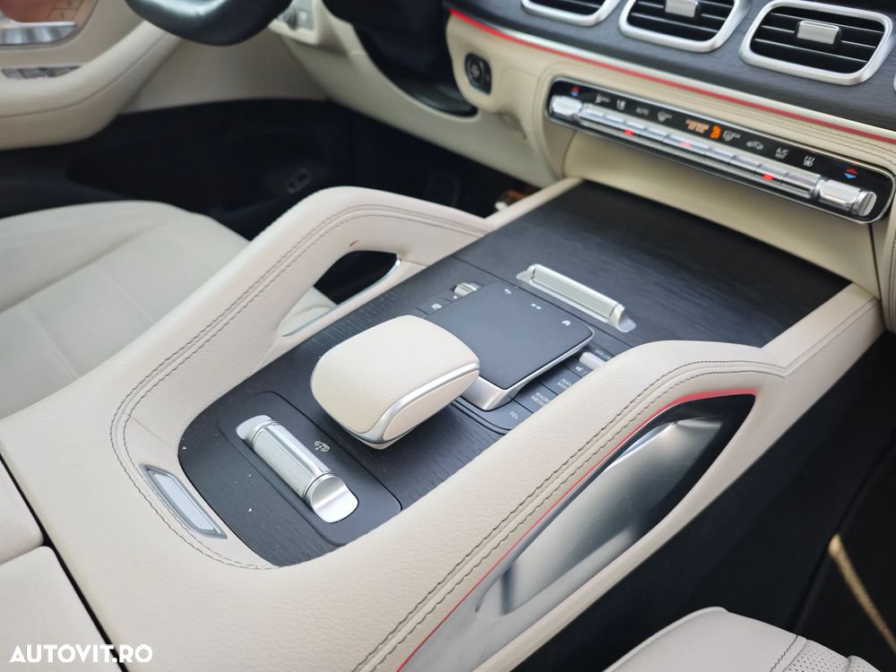 Mercedes-Benz GLS - 17