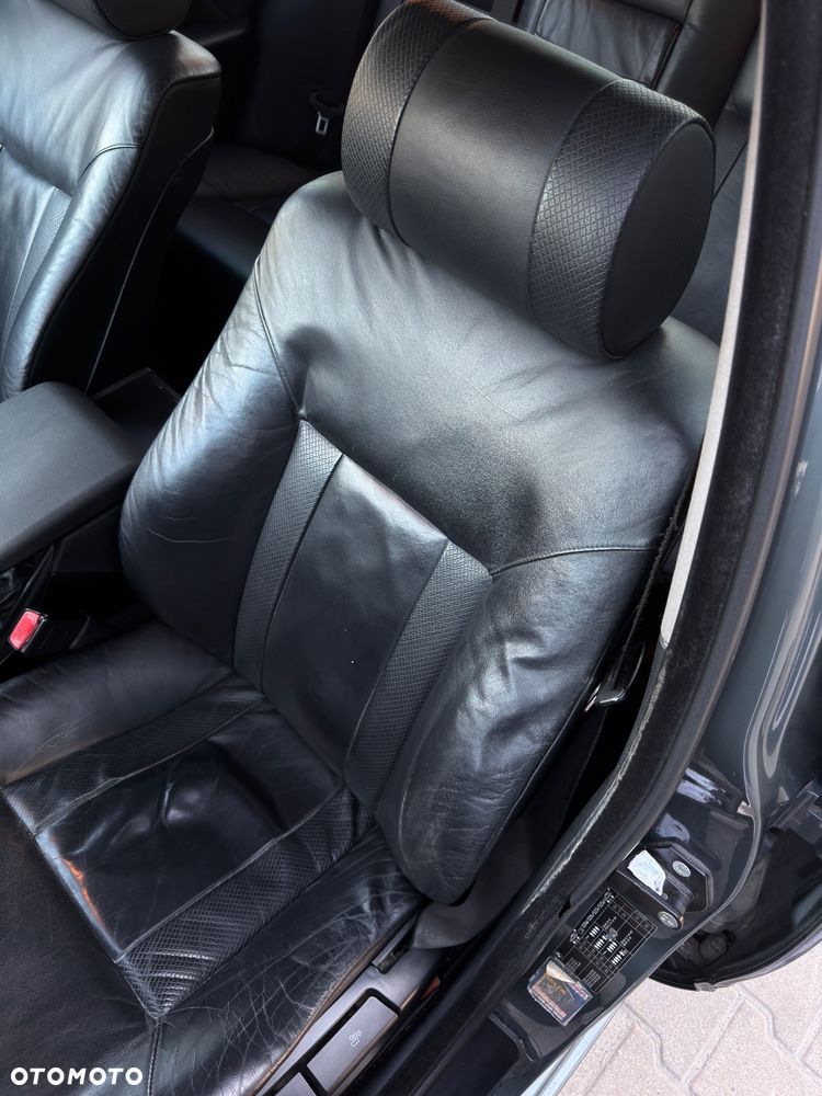 BMW Seria 5 520d - 24