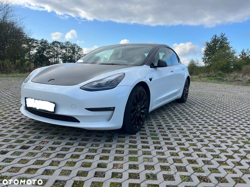 Tesla Model 3 Long Range AWD - 1