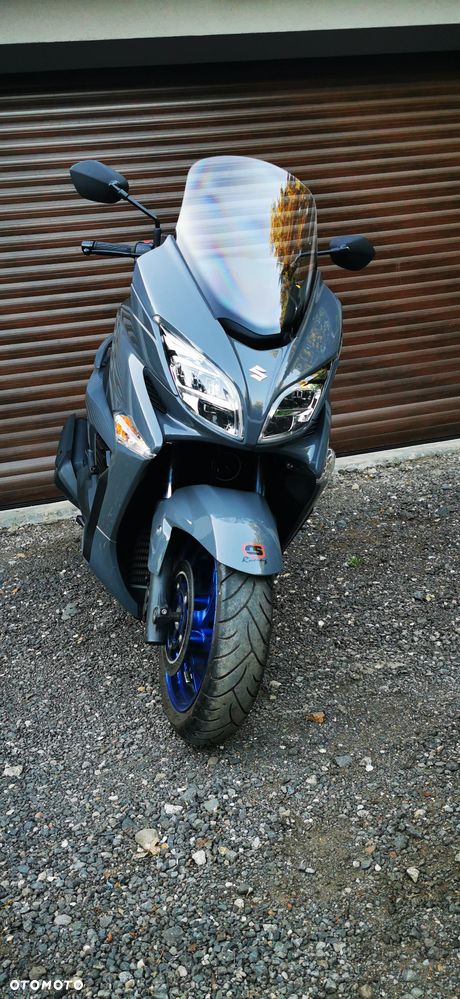 Suzuki Burgman - 4