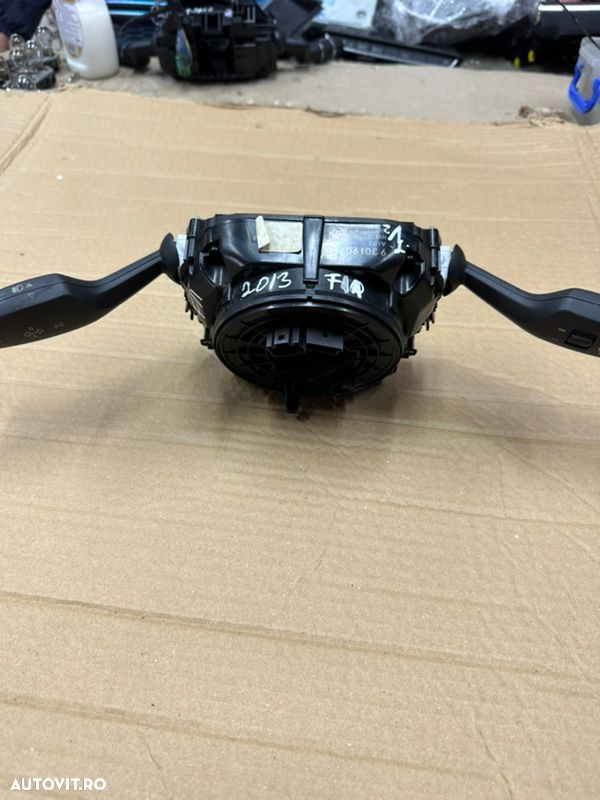 Manete semnalizare, stergatoare, spira airbag , senzor unghi volan BMW seria 5 combi F11 an 2013 cod 9301907 - 4
