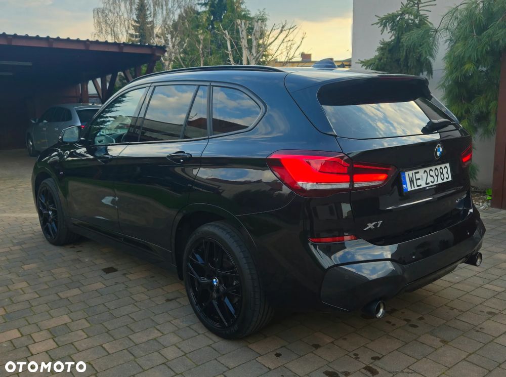 BMW X1 xDrive20i M Sport - 4
