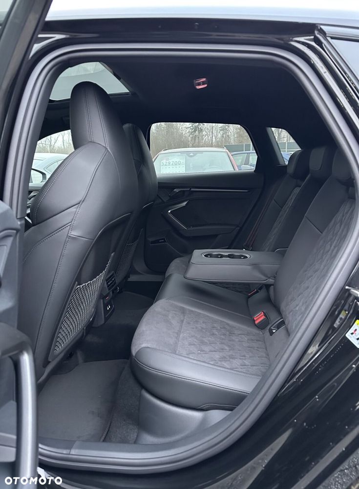 Audi RS3 Sportback - 19