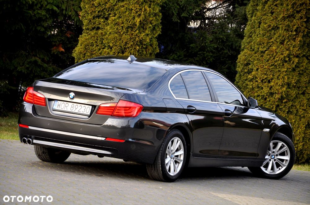 BMW Seria 5 520d Sport-Aut - 17