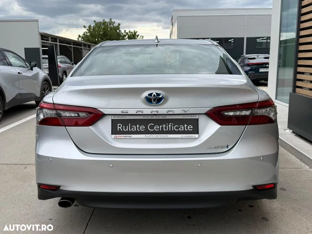 Toyota Camry 2.5 Dynamic - 8