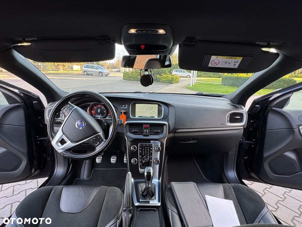 Volvo V40 D2 RDesign - 14