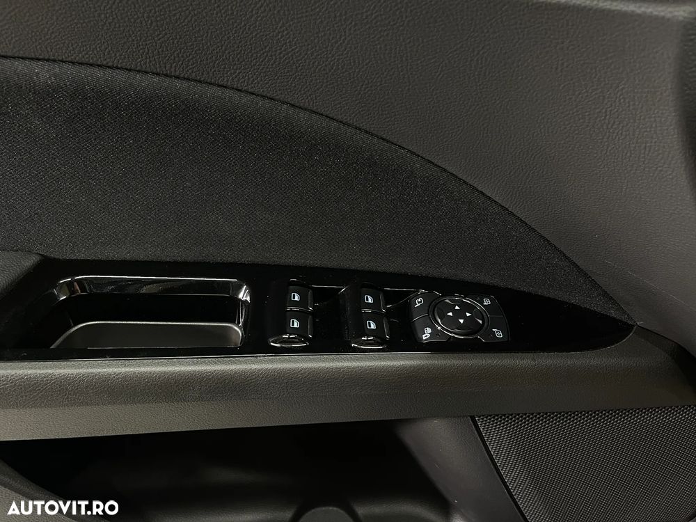 Ford Mondeo 2.0 HEV Titanium - 22