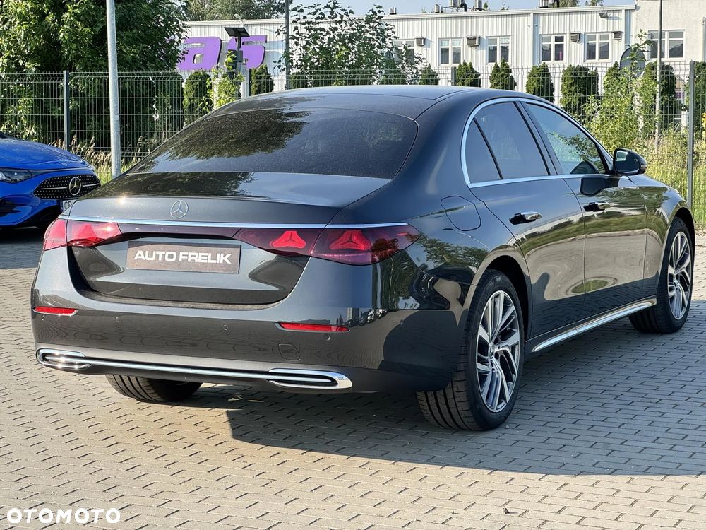Mercedes-Benz Klasa E - 10