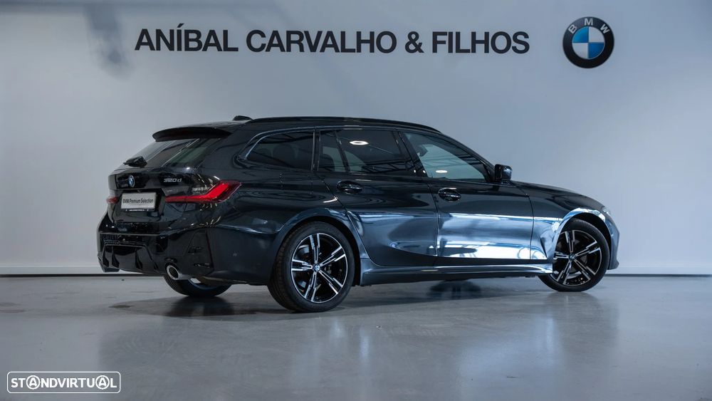 BMW 320 d Touring Pack Desportivo M Auto - 4