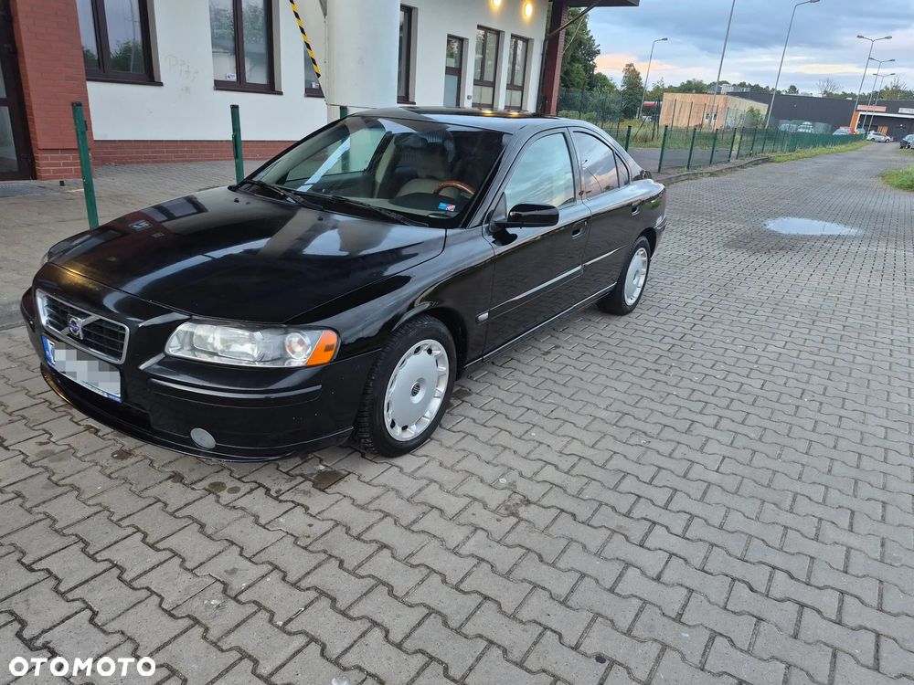 Volvo S60 2.5T Rubin - 1