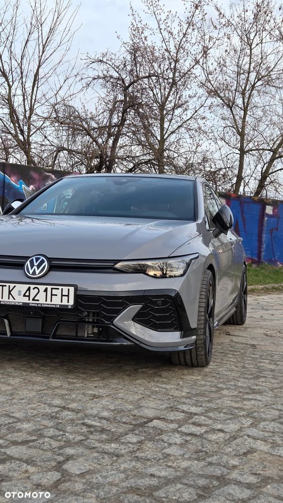 Volkswagen Golf - 2