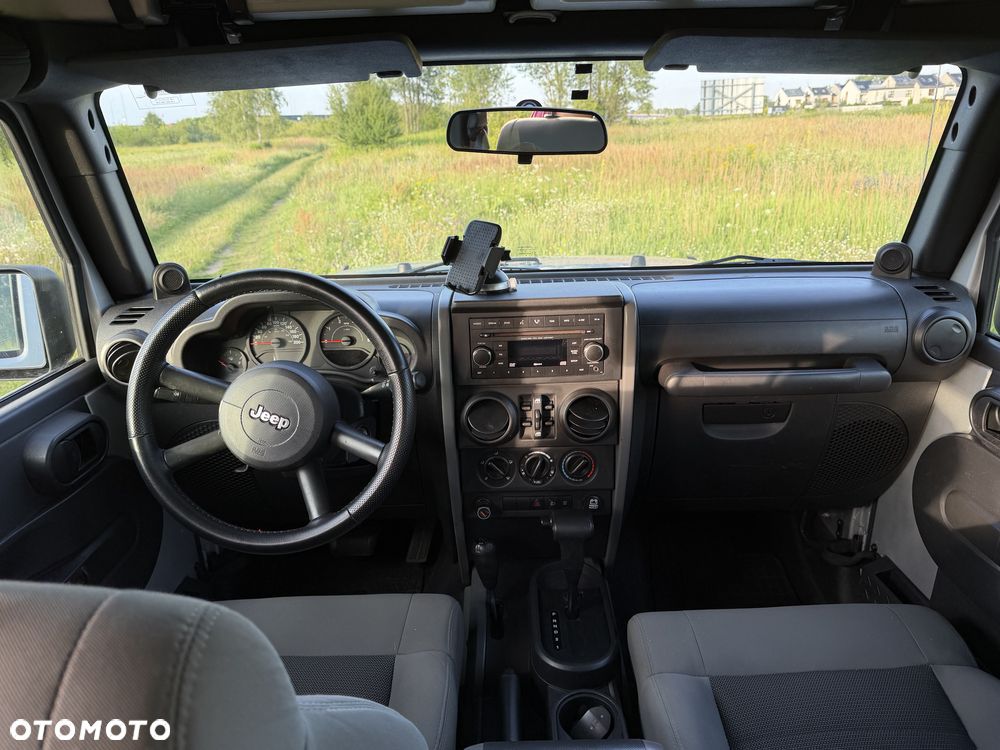 Jeep Wrangler Unlimited 2.8 CRD Sport - 12