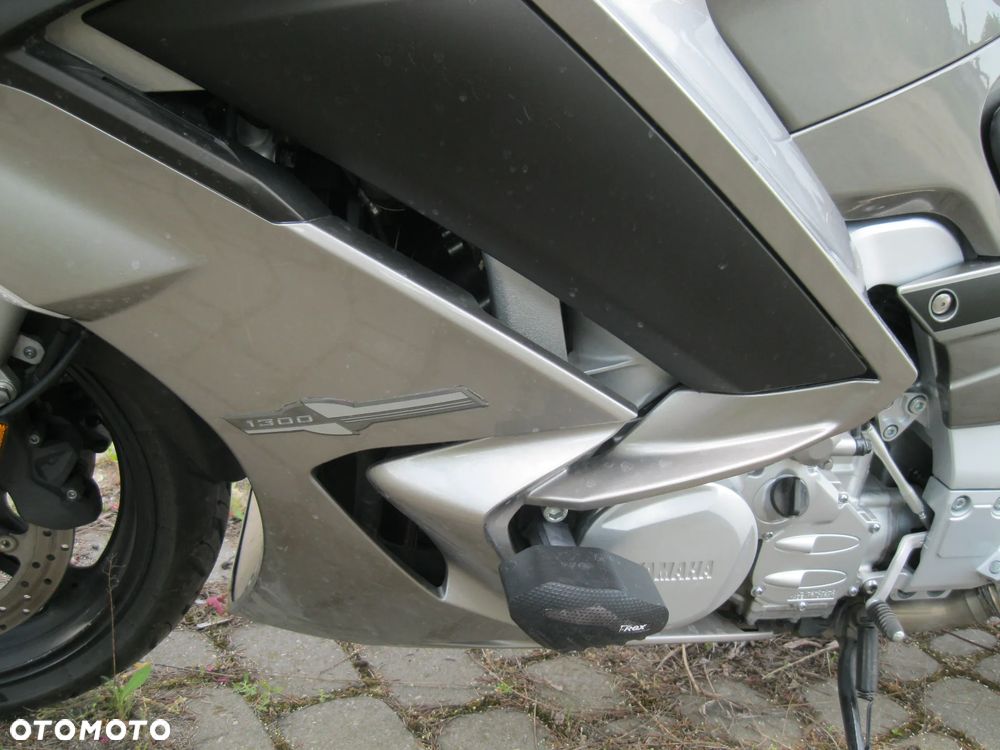 Yamaha FJR - 17