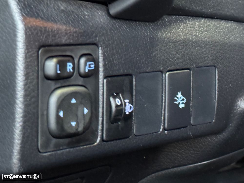 Toyota Auris Touring Sports 1.8 HSD Exclusive - 22