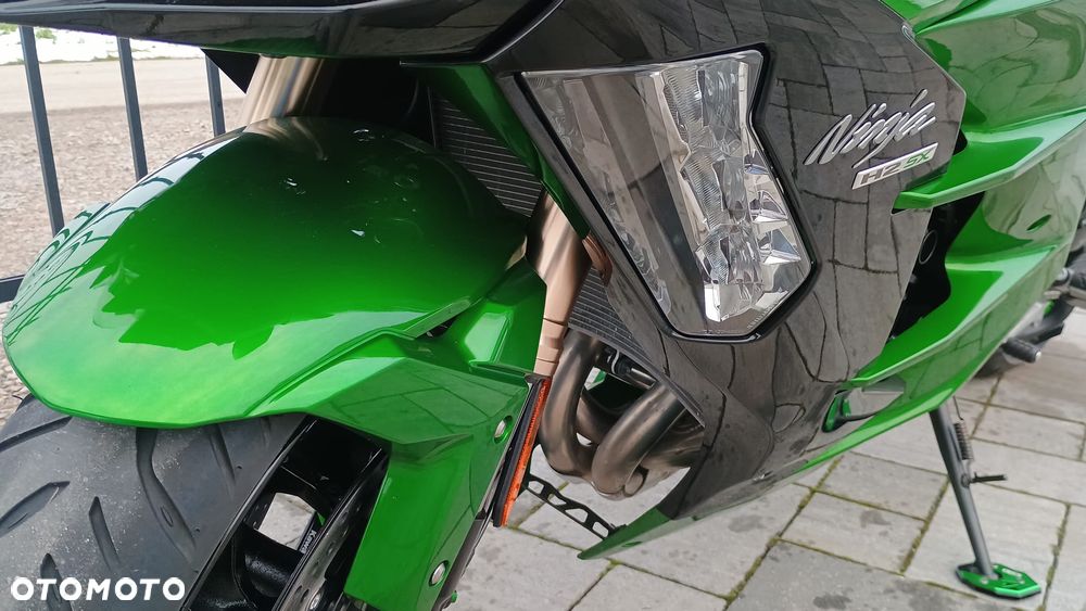 Kawasaki Ninja H2 SX - 26