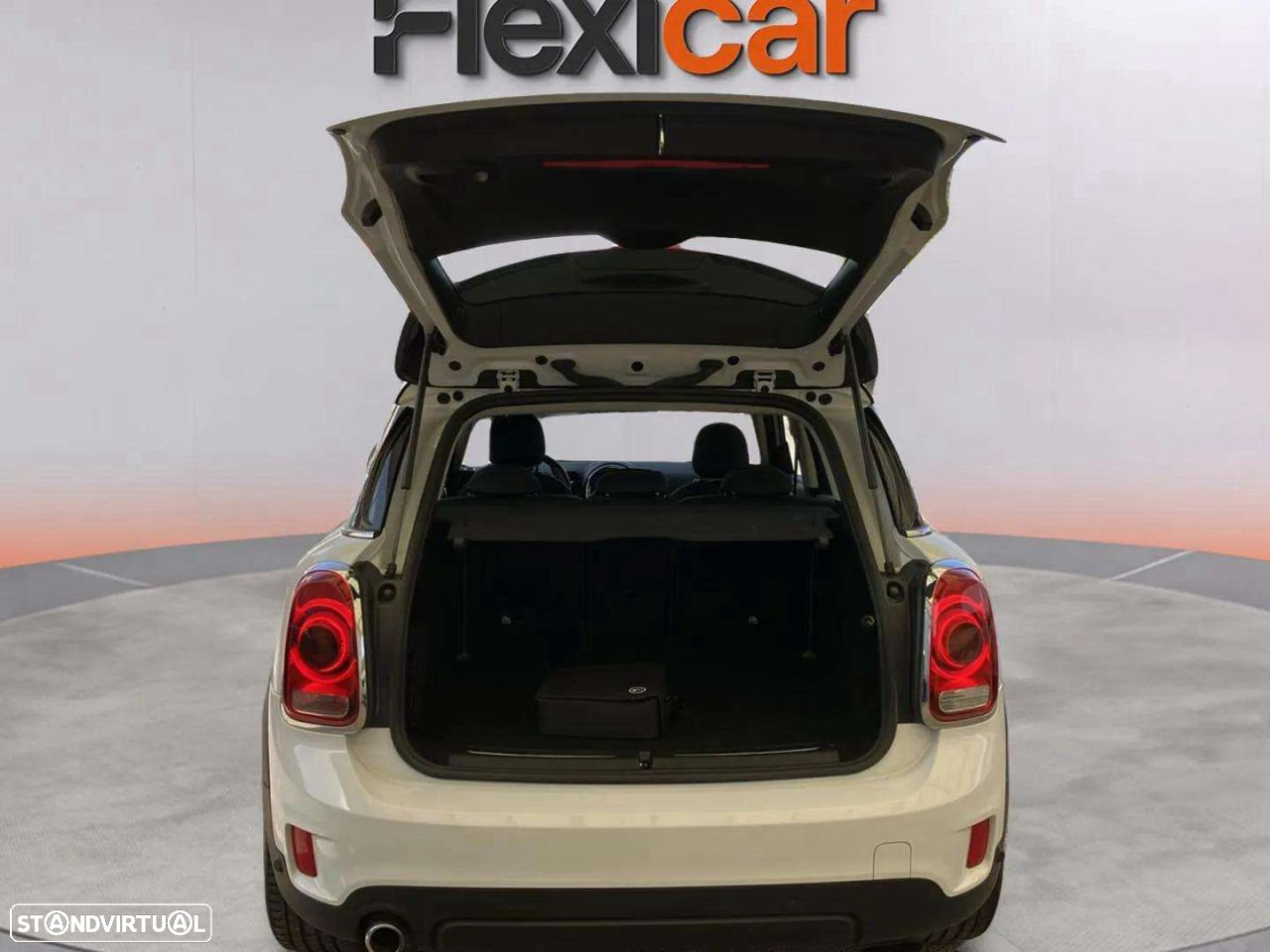 MINI Countryman Cooper SE ALL4 Auto - 8