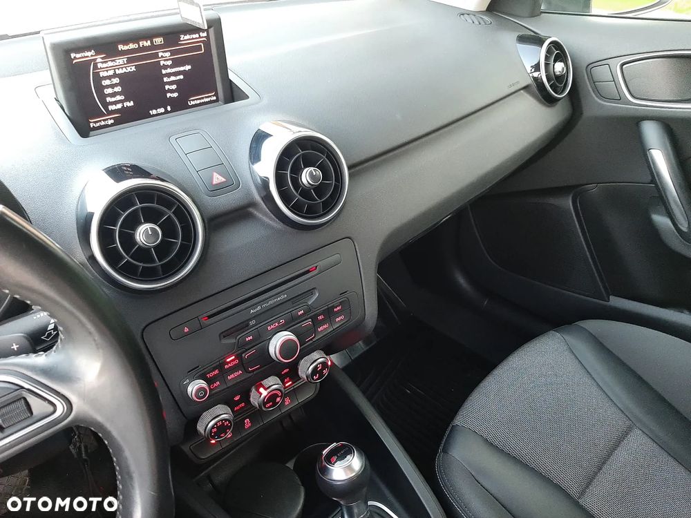 Audi A1 Sportback 1.6 TDI S tronic Ambition - 22