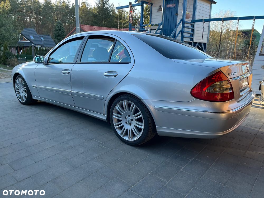 Mercedes-Benz Klasa E 220 CDI Automatik Avantgarde - 15