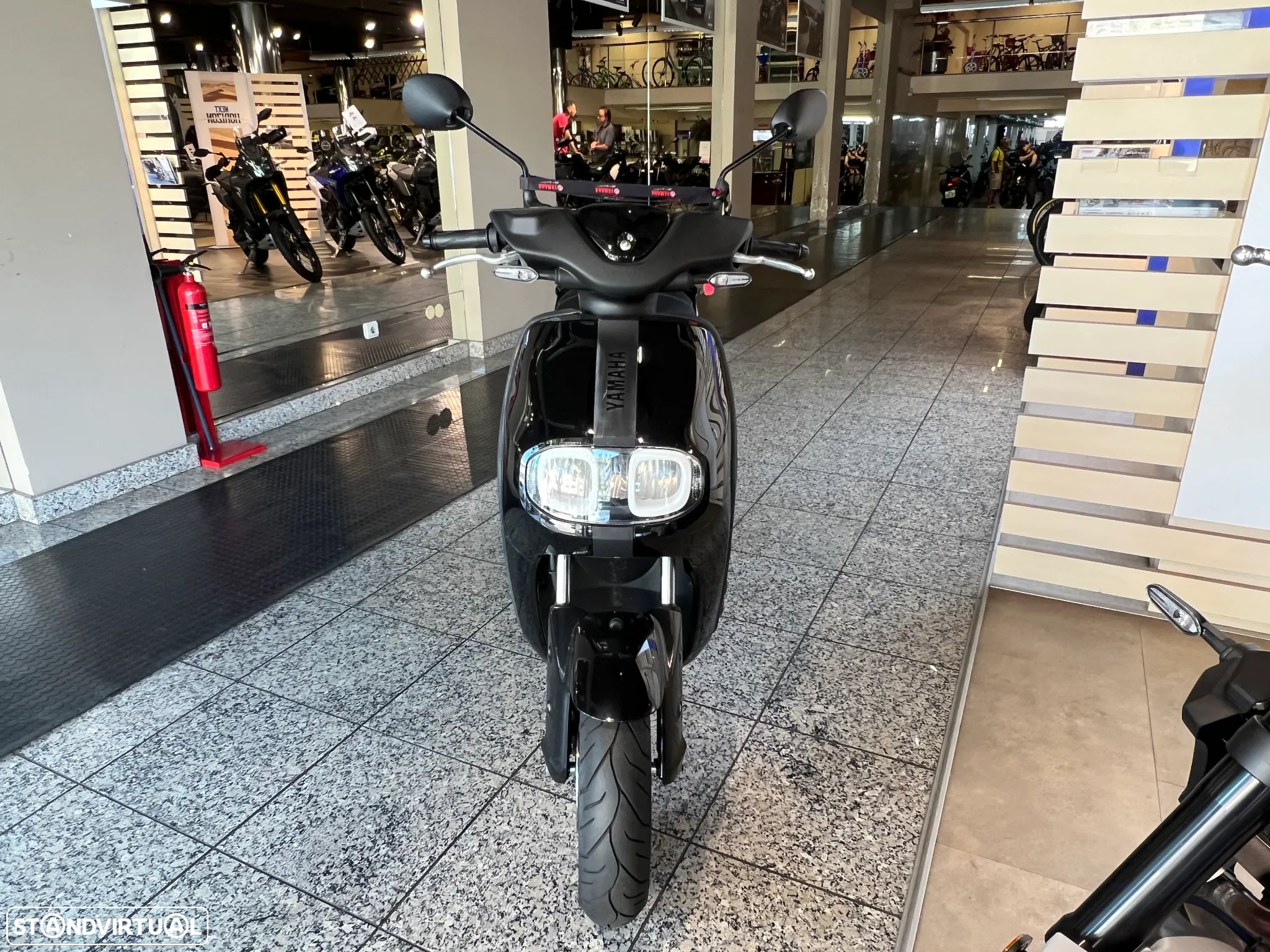 Yamaha NEOs - 2