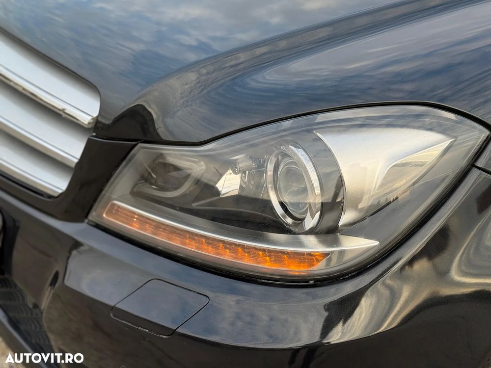 Mercedes-Benz C 220 (BlueTEC) d T 7G-TRONIC AMG Line - 2