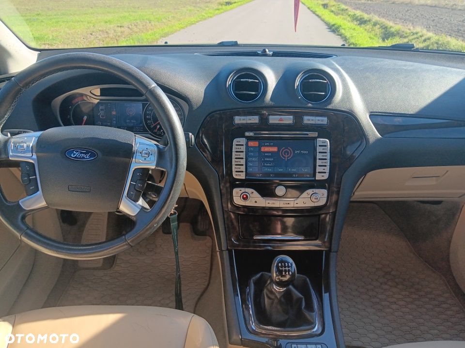 Ford Mondeo - 7