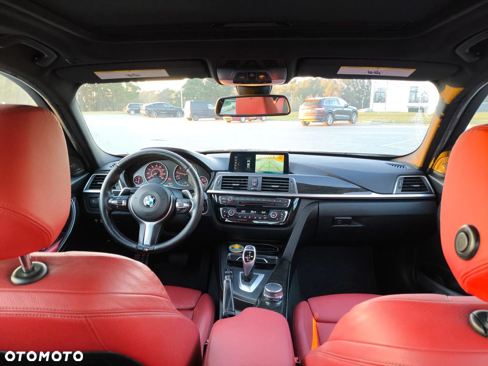 BMW Seria 3 330i xDrive Edition M Sport Shadow - 21