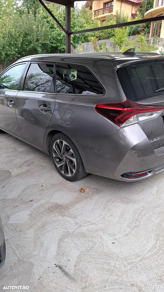 Toyota Auris 1.8 L VVT-i Hybrid Sol - 8