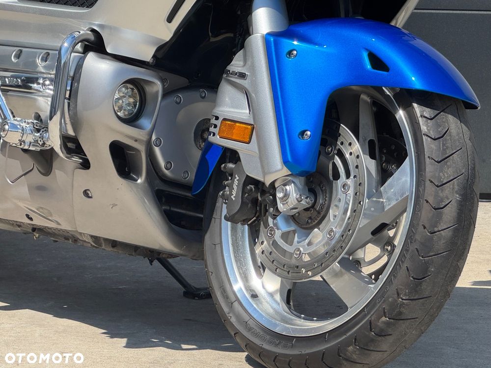 Honda GL - 6