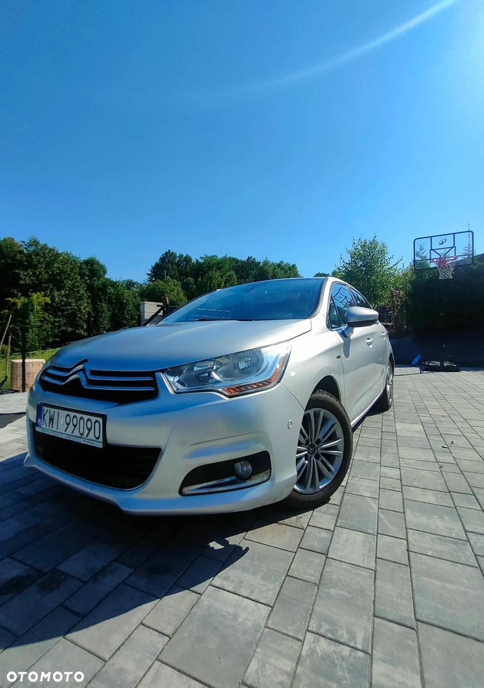 Citroën C4 e-HDi 115 Exclusive - 1
