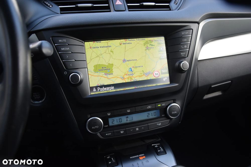 Toyota Avensis 1.8 Edition (2014) - 27
