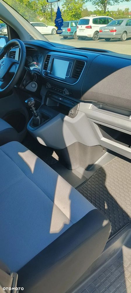 Opel Vivaro - 22