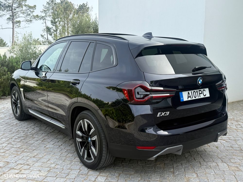 BMW iX3 Impressive - 16