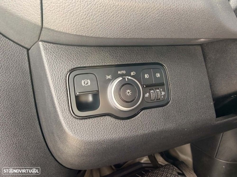 Mercedes-Benz eSPRINTER 312/39 - 13