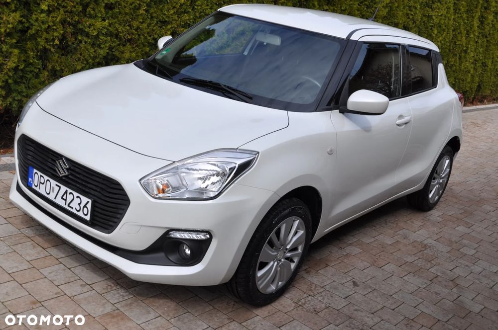 Suzuki Swift 1.2 Dualjet Allgrip Comfort - 1