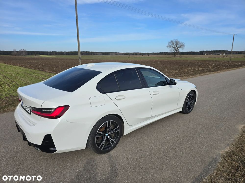 BMW Seria 3 318i M Sport - 11