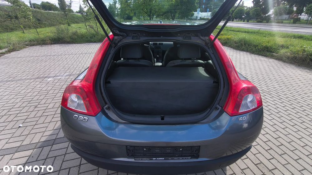 Volvo C30 1.6D Momentum - 25