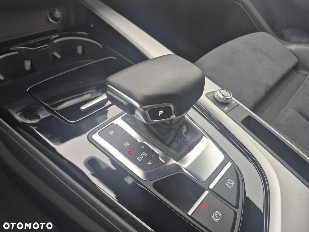 Audi A4 Limousine - 20