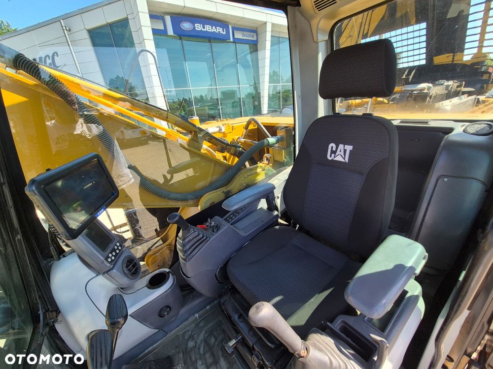 Caterpillar 330 D2L / KOPARKA GĄSIENICOWA / ODSWIEŻONA / 3 ŁYŻKI w ZESTAWIE + ZRYWAK / MOŻLIWOŚĆ TRANSPORTU EU / W PEŁNI SPRAWNA / KAMERY 360 / GPS - 35