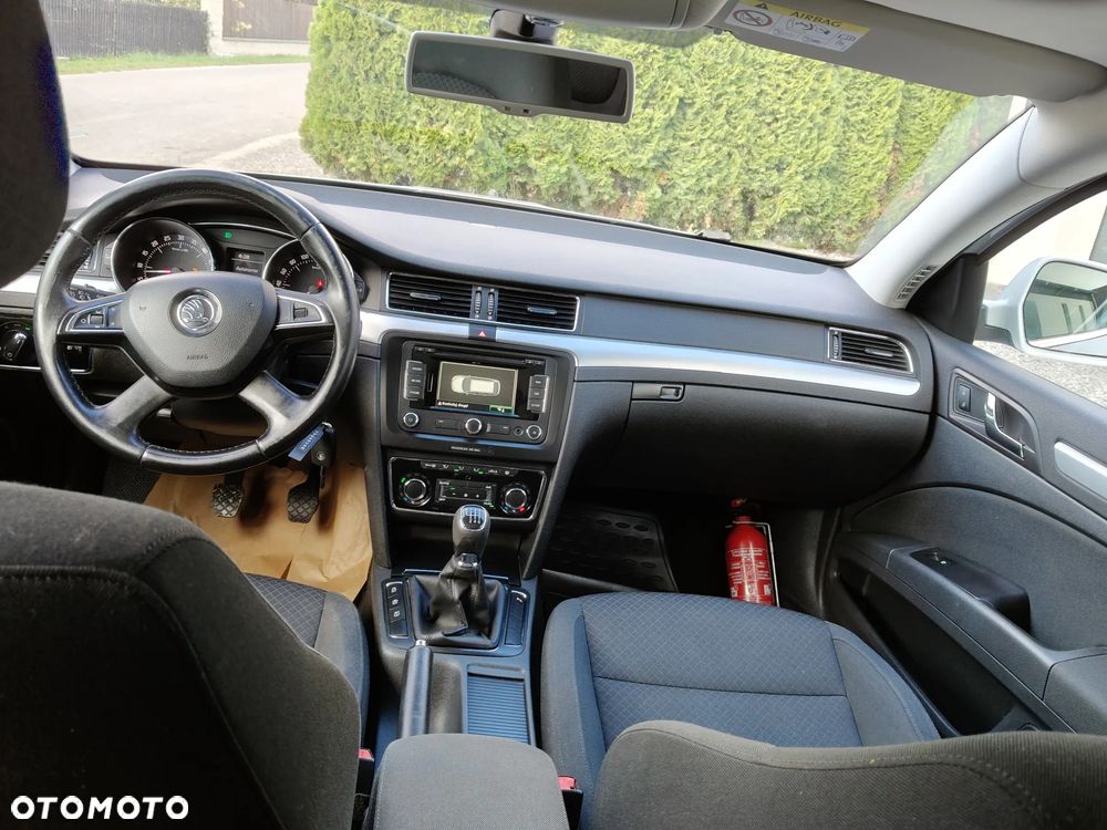 Skoda Superb 1.6 TDI Elegance - 8